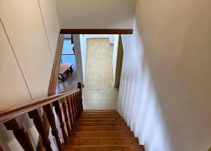 Olive Spell Gastouri House 펜션