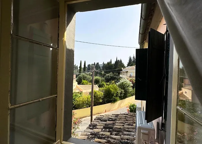 펜션 Olive Spell Gastouri House