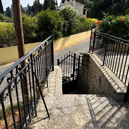 Olive Spell Gastouri House *